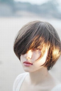 阳光下的美女手机壁纸图集