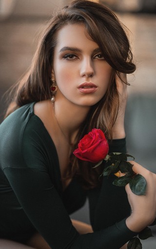 知性美女图片壁纸2-芒果图库