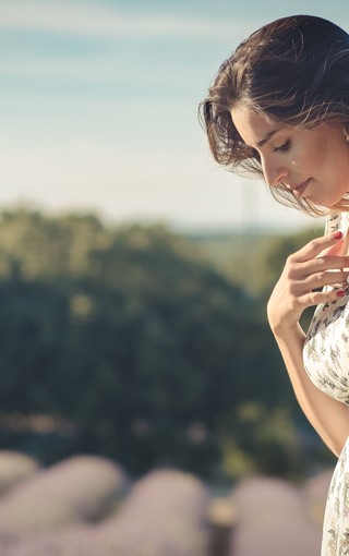 清纯欧美美女写真高清壁纸-芒果图库