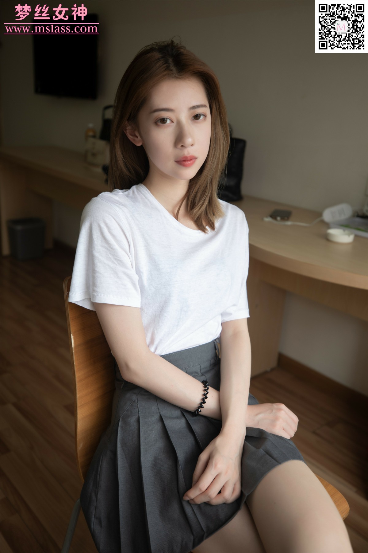 [MSLASS]梦丝女神 – 苏沐 超细长腿-芒果图库