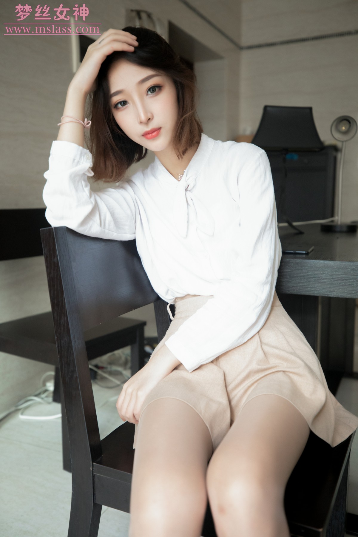 [MSLASS]梦丝女神 – 乔儿 美女主播（肉色）-芒果图库