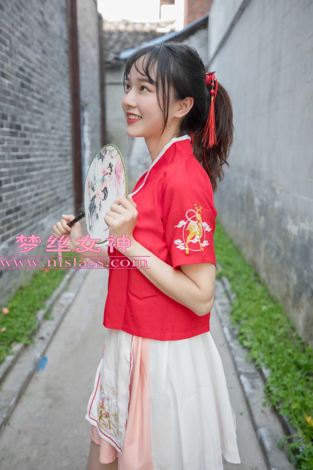 [MSLASS]梦丝女神 – 玥玥 长城古风少女-芒果图库