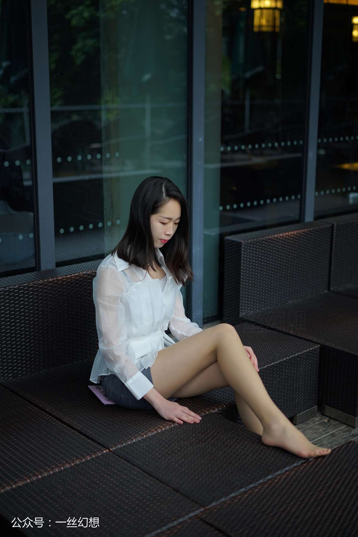 [高丝女子图鉴]袜小喵×一丝幻想 NZ054 茜茜-芒果图库